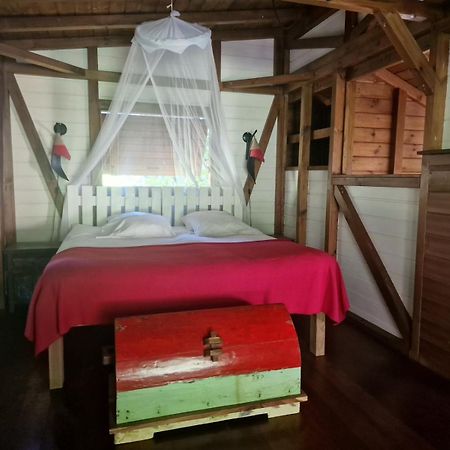 Les Bananes Vertes Ecolodges Saint-Claude Eksteriør bilde