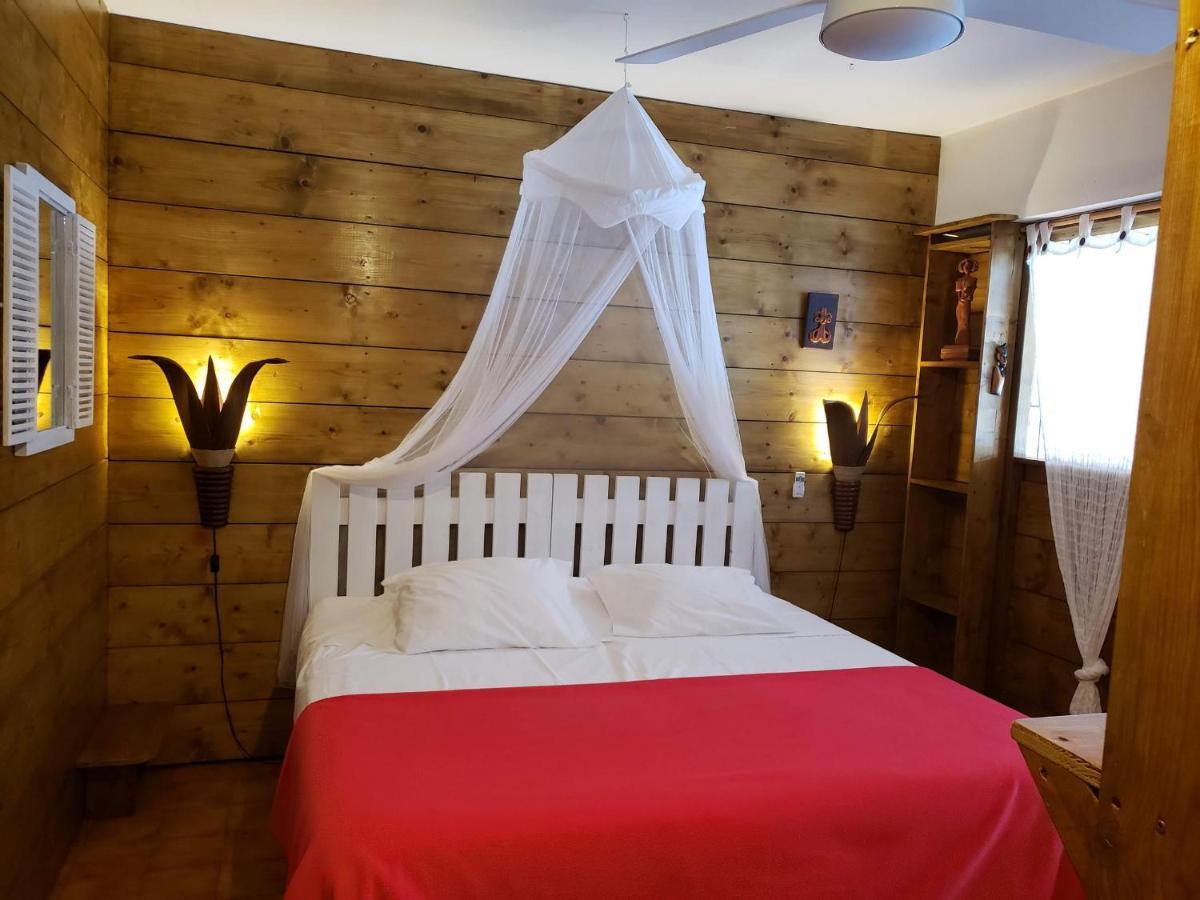 Les Bananes Vertes Ecolodges Saint-Claude Eksteriør bilde