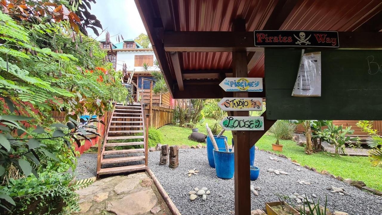 Les Bananes Vertes Ecolodges Saint-Claude Eksteriør bilde